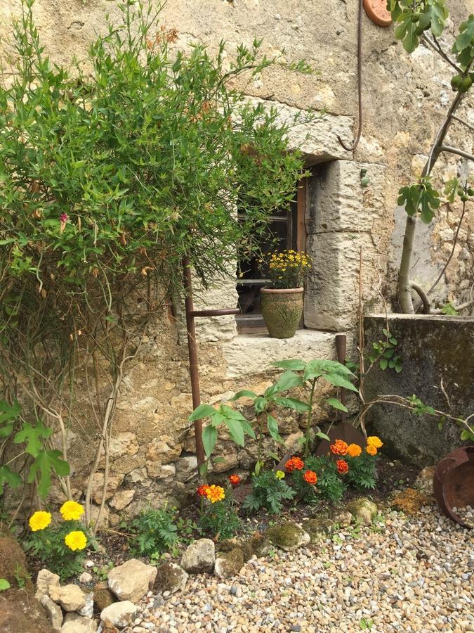 Chez Brown Bed and Breakfast Saint-Thomas-de-Cônac Exteriör bild